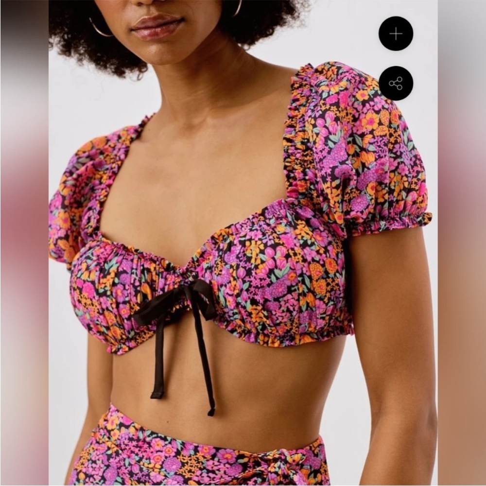 For Love & Lemons Floral‎ Open Back Crop Top